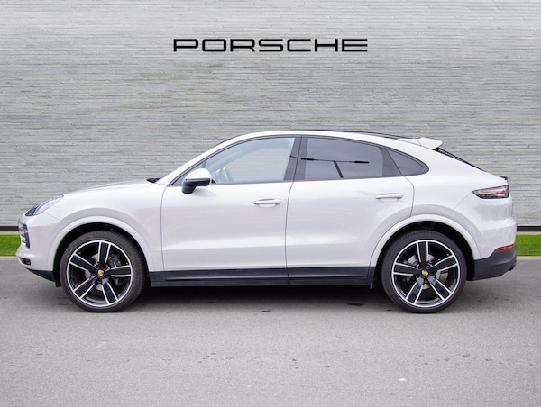 Used Porsche Cayenne 2020 for sale - 76329223: Photo 2