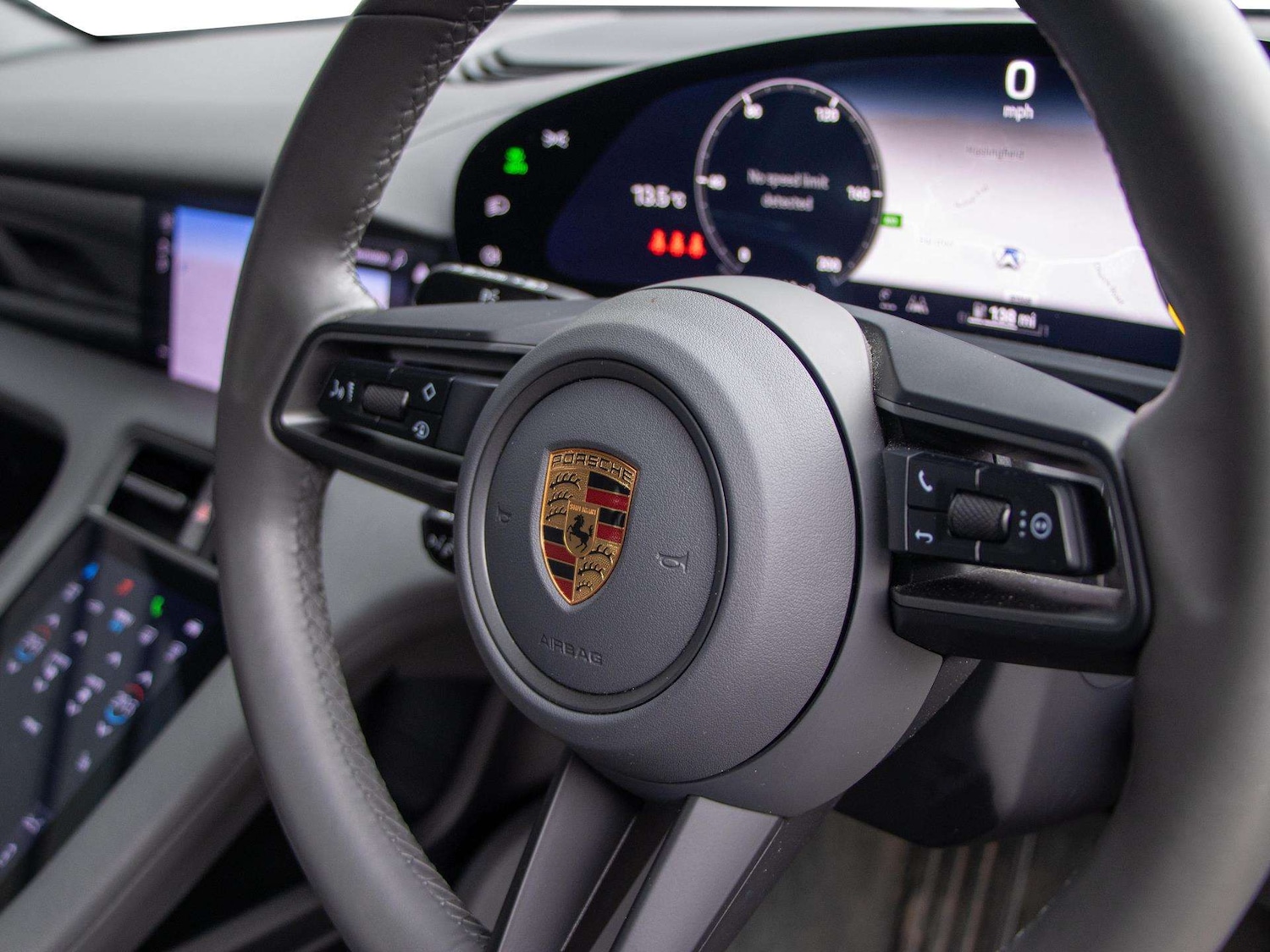 Used Porsche Taycan 2022 for sale - 78024441: Photo 19