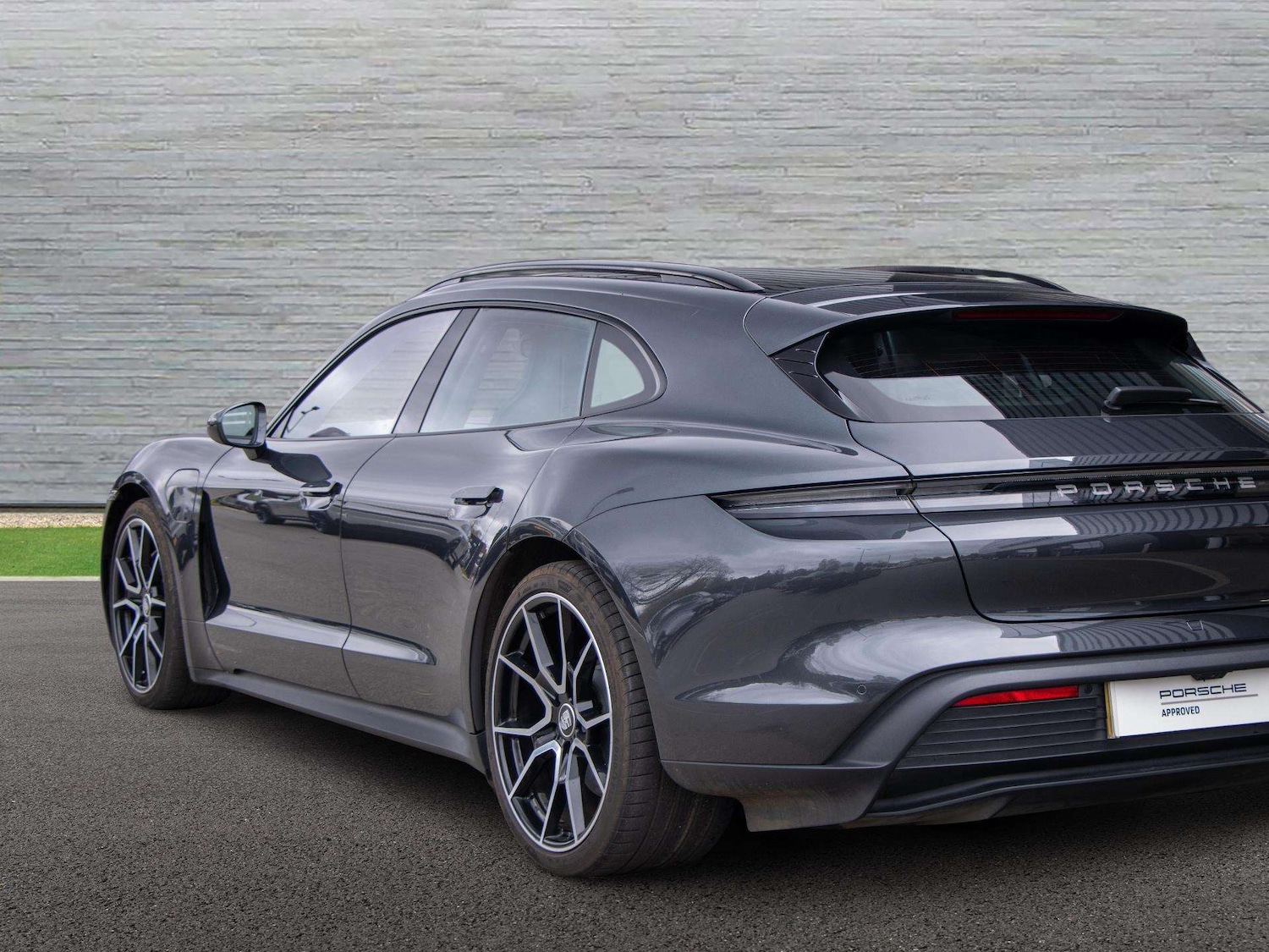 Used Porsche Taycan 2022 for sale - 78024441: Photo 25