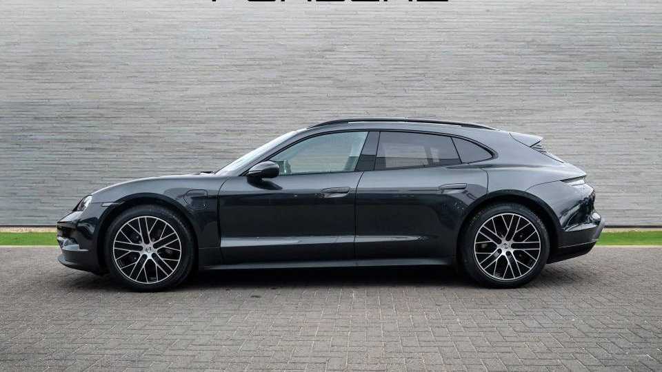 Used Porsche Taycan 2025 for sale - 77827320: Photo 4