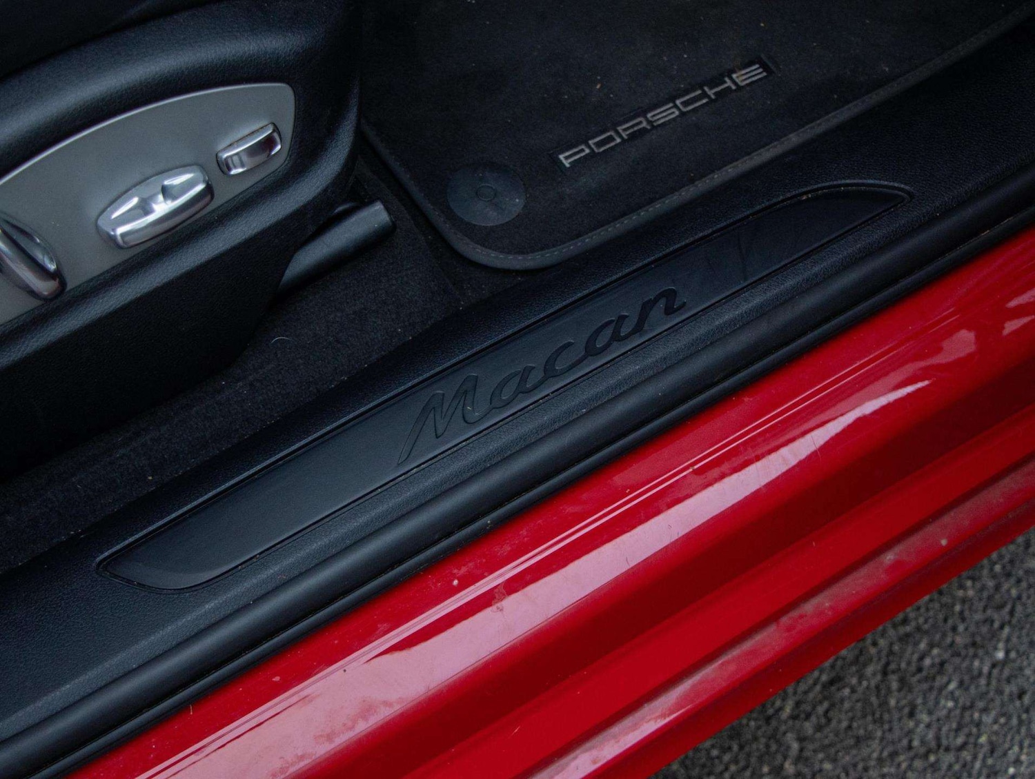 Used Porsche Macan 2018 for sale - 77334095: Photo 16