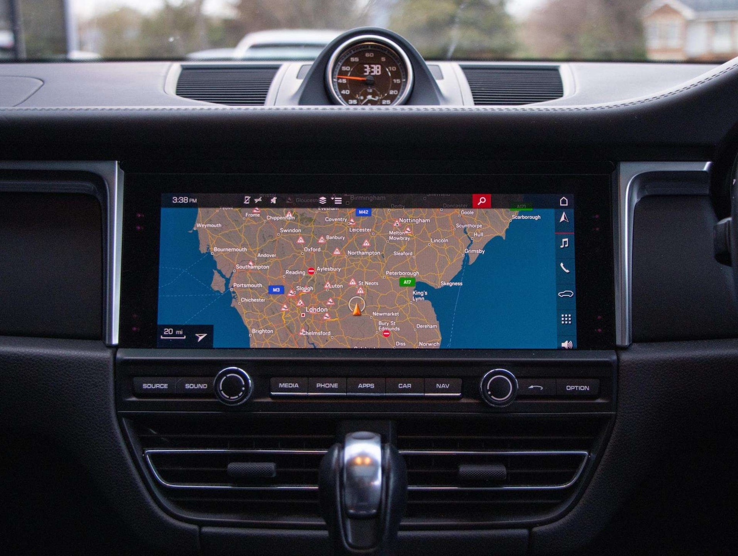 Used Porsche Macan 2018 for sale - 77334095: Photo 28