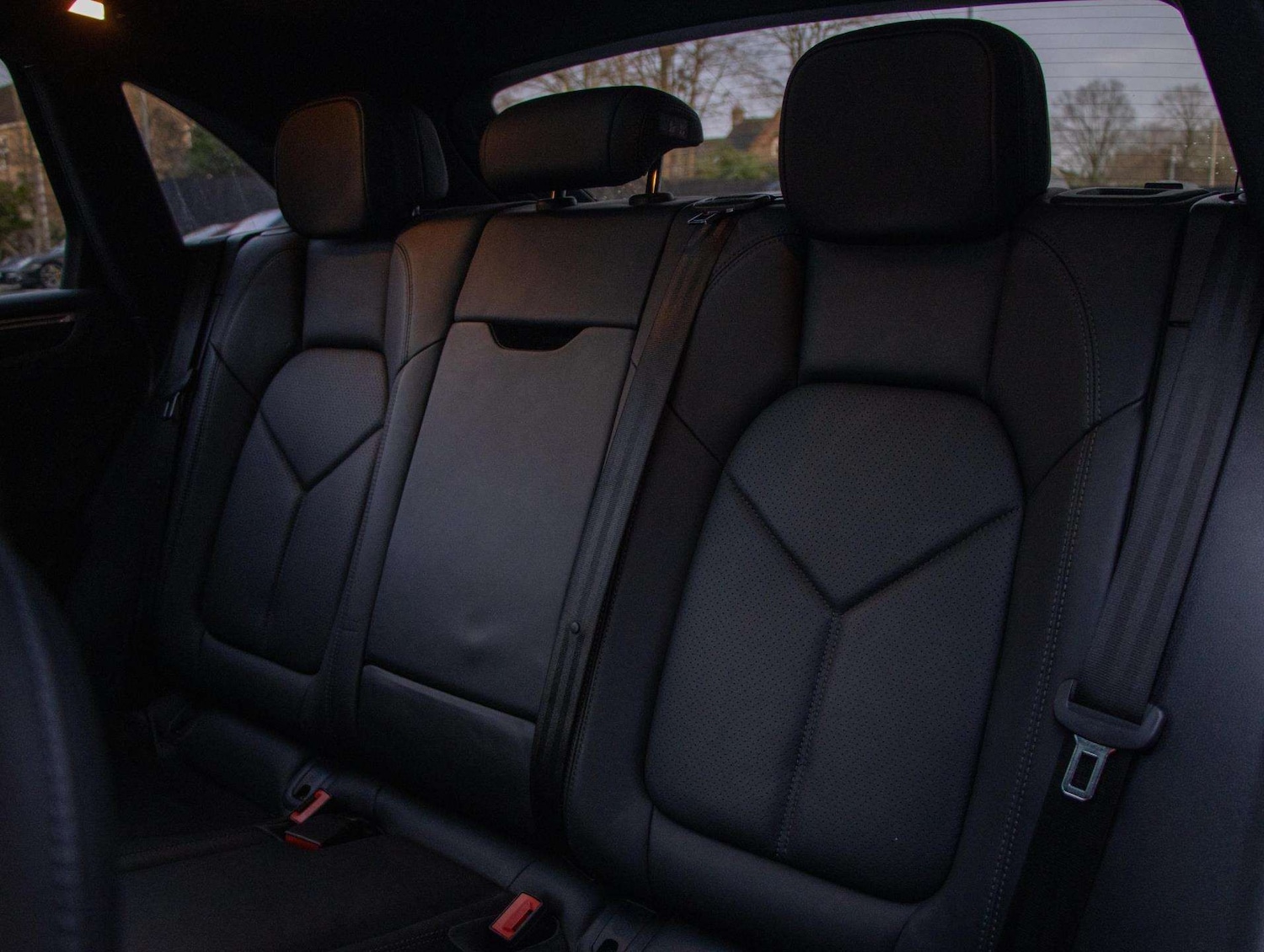 Used Porsche Macan 2018 for sale - 77334095: Photo 32