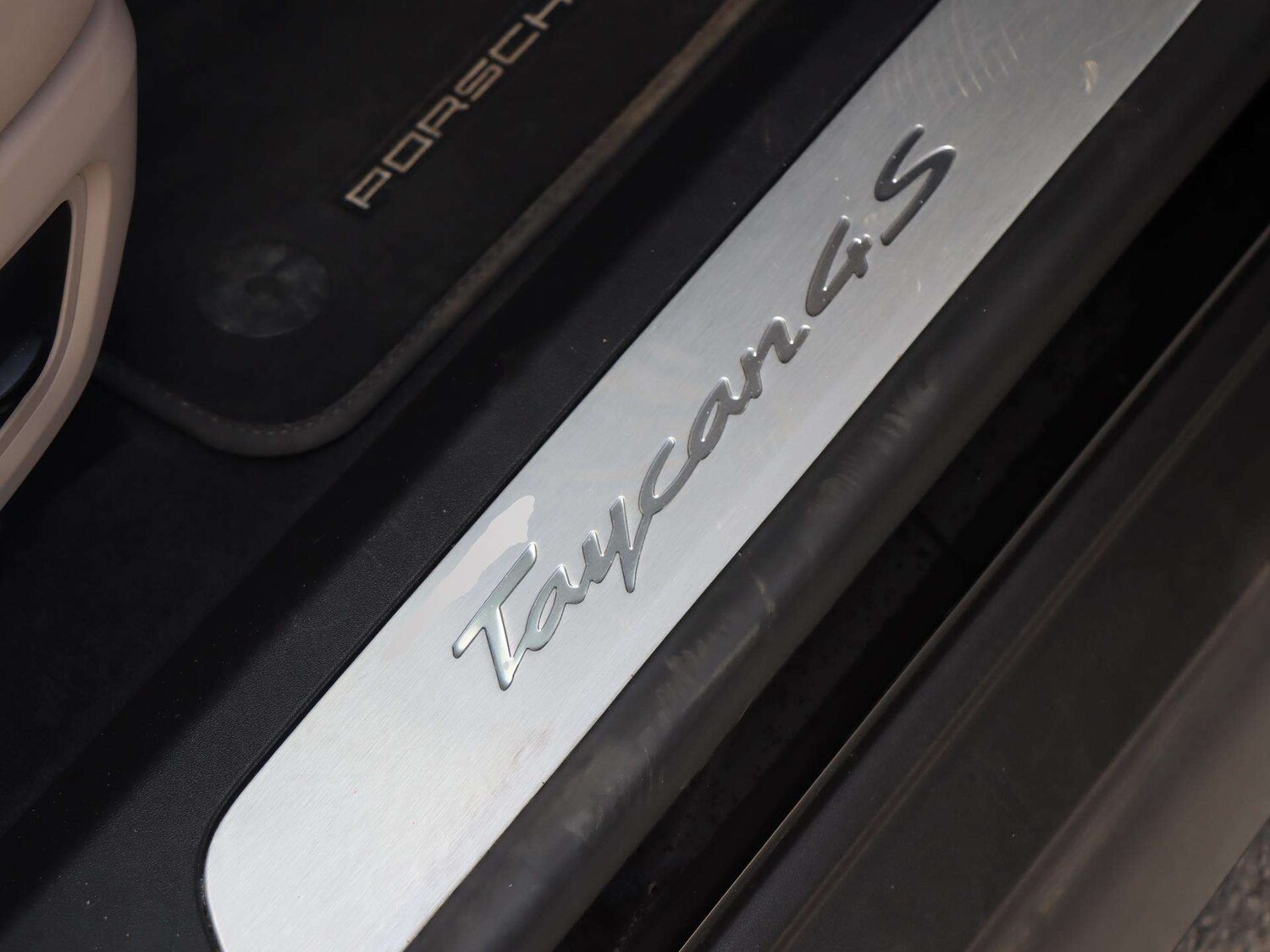 Used Porsche Taycan 2021 for sale - 78119025: Photo 15