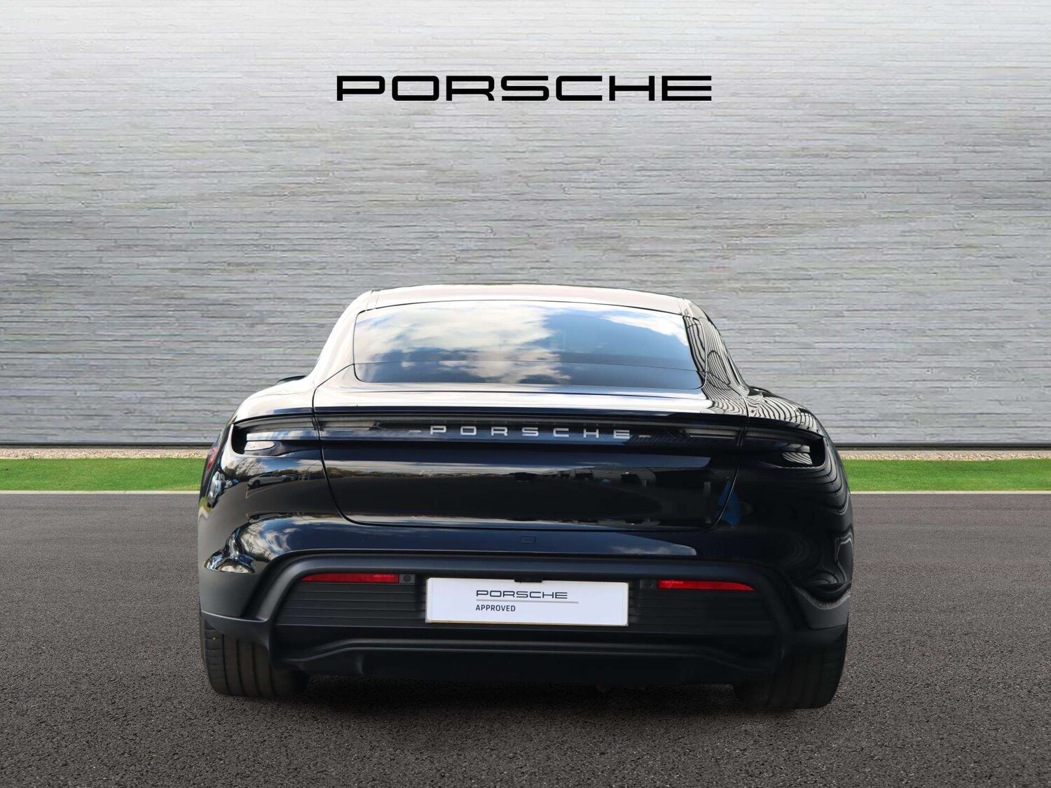 Used Porsche Taycan 2021 for sale - 78119025: Photo 7