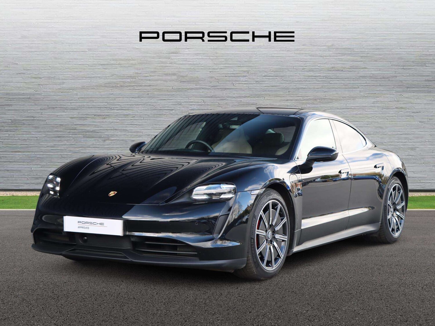 Used Porsche Taycan 2021 for sale - 78119025: Photo 8