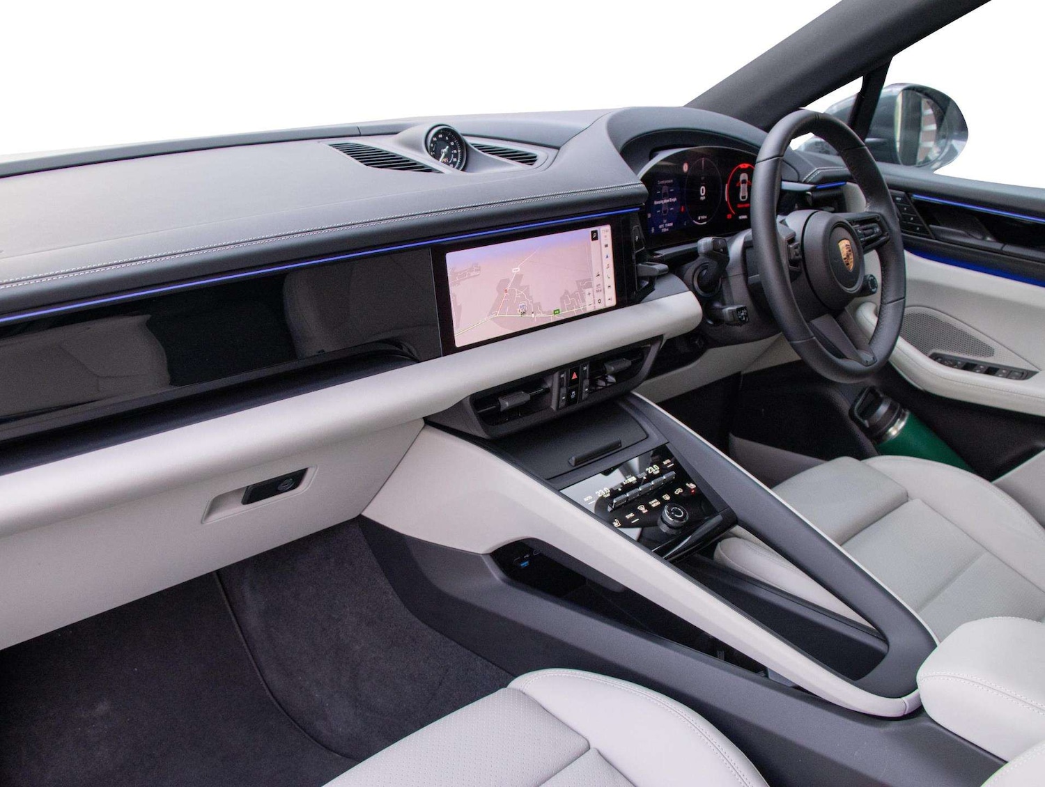 Used Porsche Macan 2025 for sale - 77726675: Photo 10