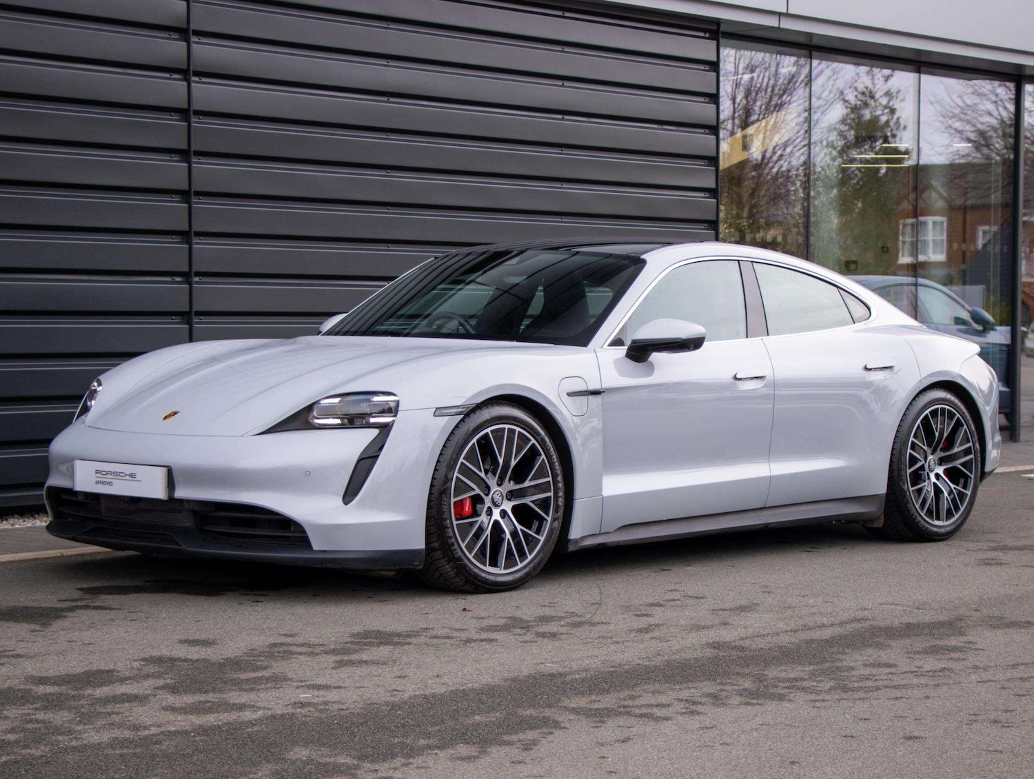 Used Porsche Taycan 2021 for sale - 77628332: Photo 16