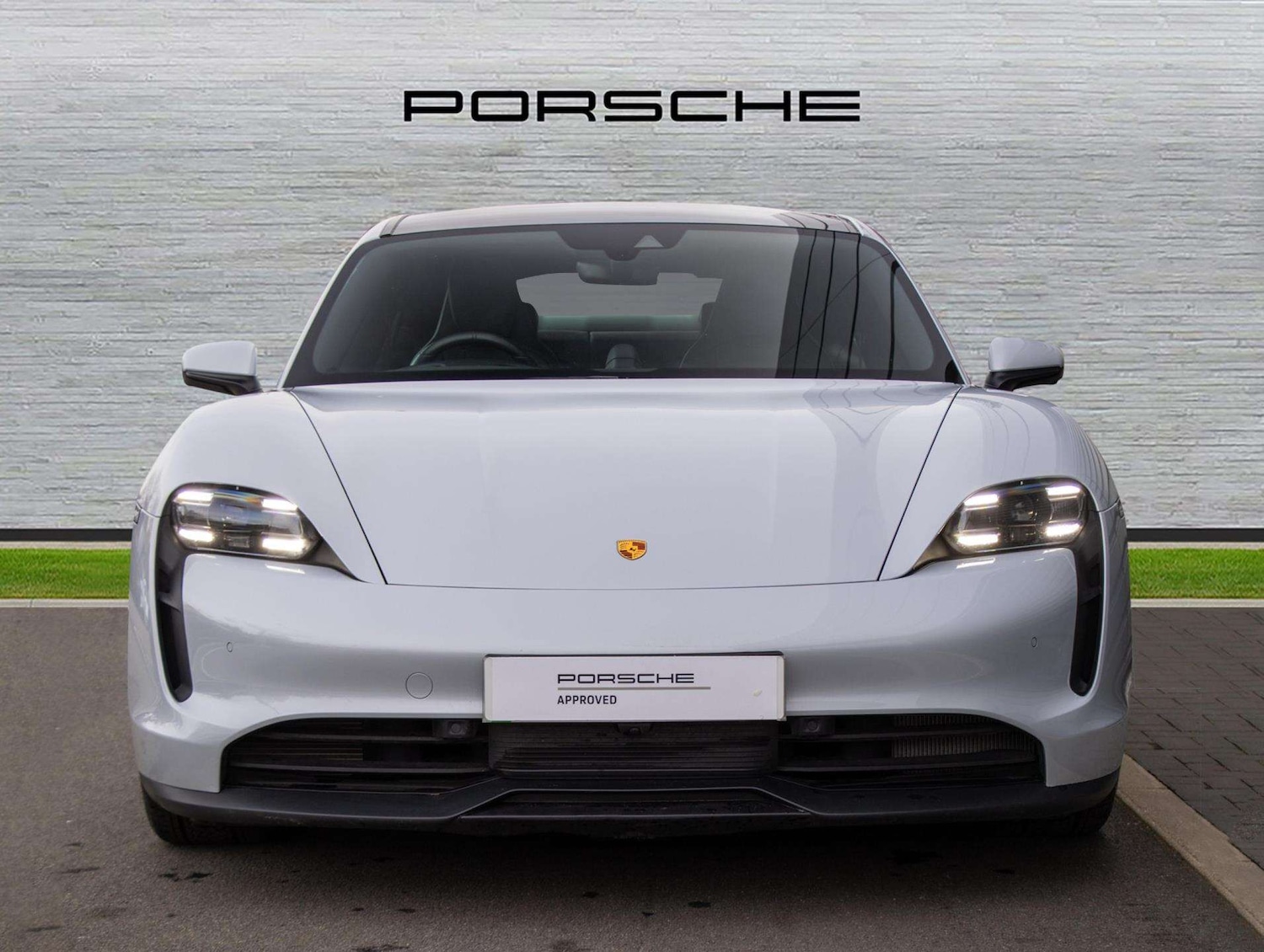 Used Porsche Taycan 2021 for sale - 77628332: Photo 6