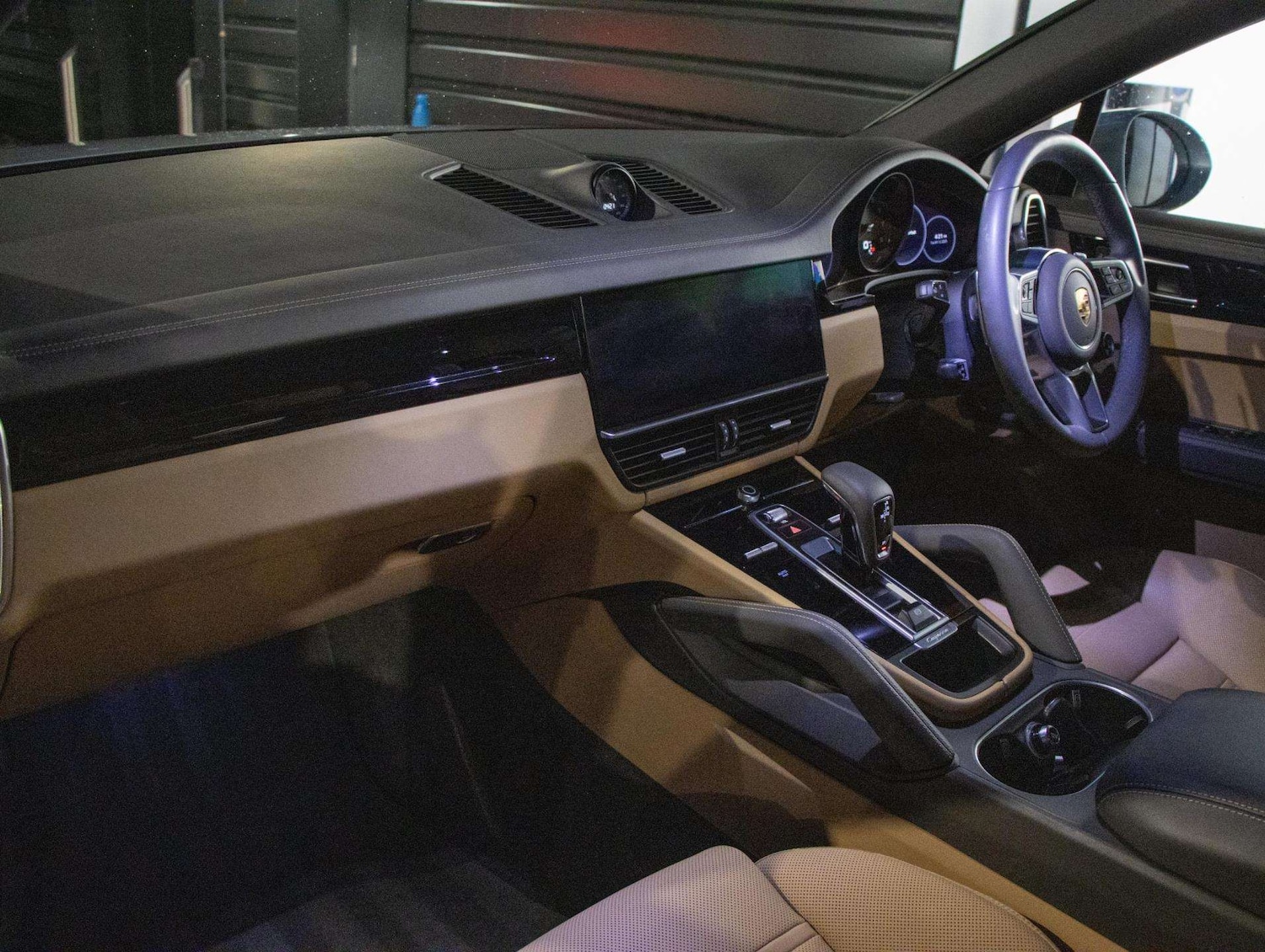 Used Porsche Cayenne 2021 for sale - 76928935: Photo 30