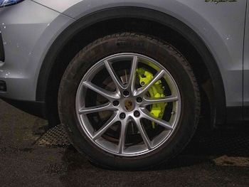 Used Porsche Cayenne 2021 for sale - 76928935: Photo