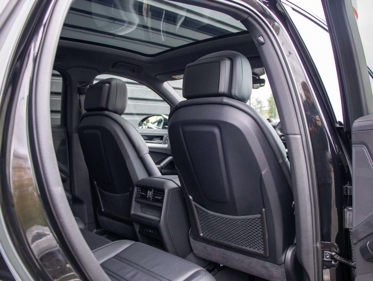 Used Porsche Cayenne 2023 for sale - 76553139: Photo 24