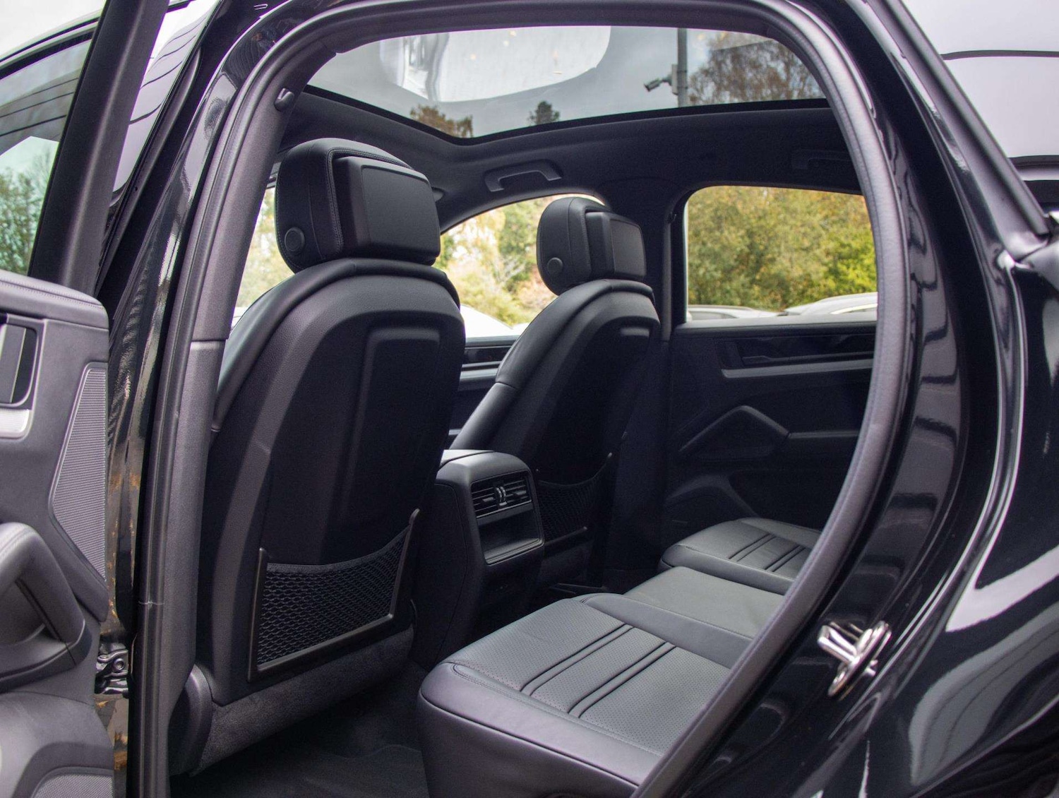 Used Porsche Cayenne 2023 for sale - 76553139: Photo 30