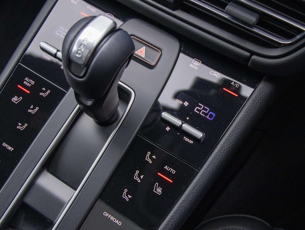 Used Porsche Macan 2024 for sale - 76310891: Photo 11