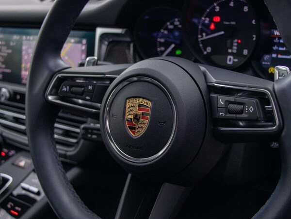 Used Porsche Macan 2024 for sale - 76310891: Photo 12