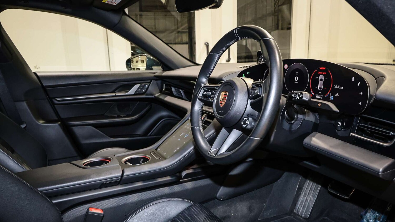 Used Porsche Taycan 2024 for sale - 77500379: Photo 12