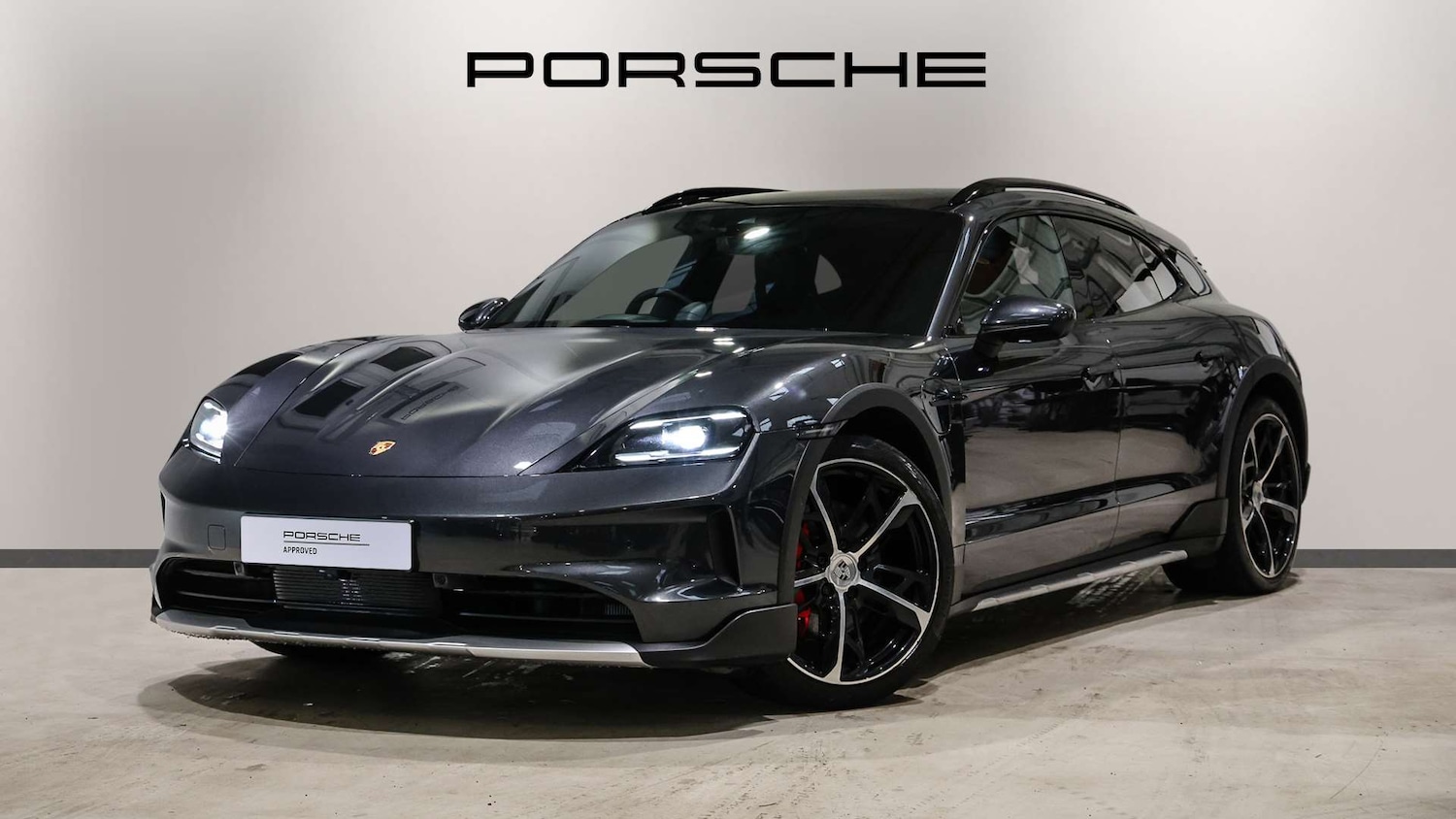 Used Porsche Taycan 2024 for sale - 77500379: Photo 2