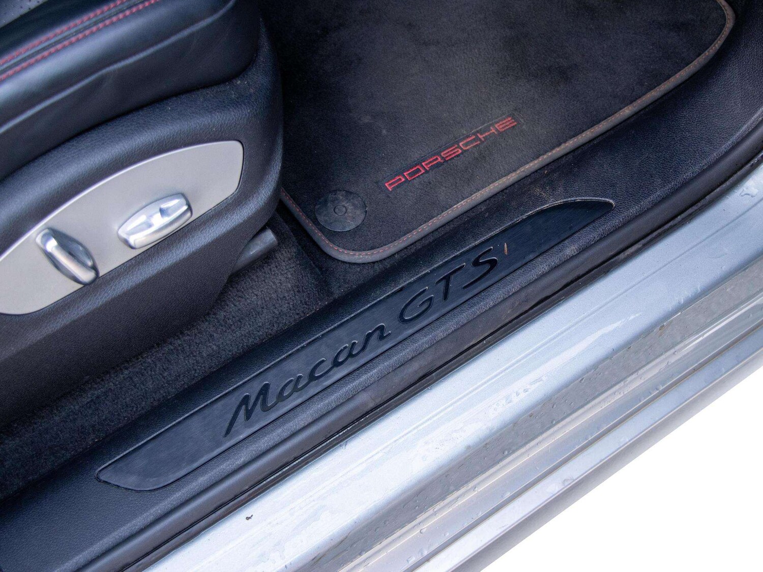 Used Porsche Macan 2020 for sale - 77756608: Photo 11