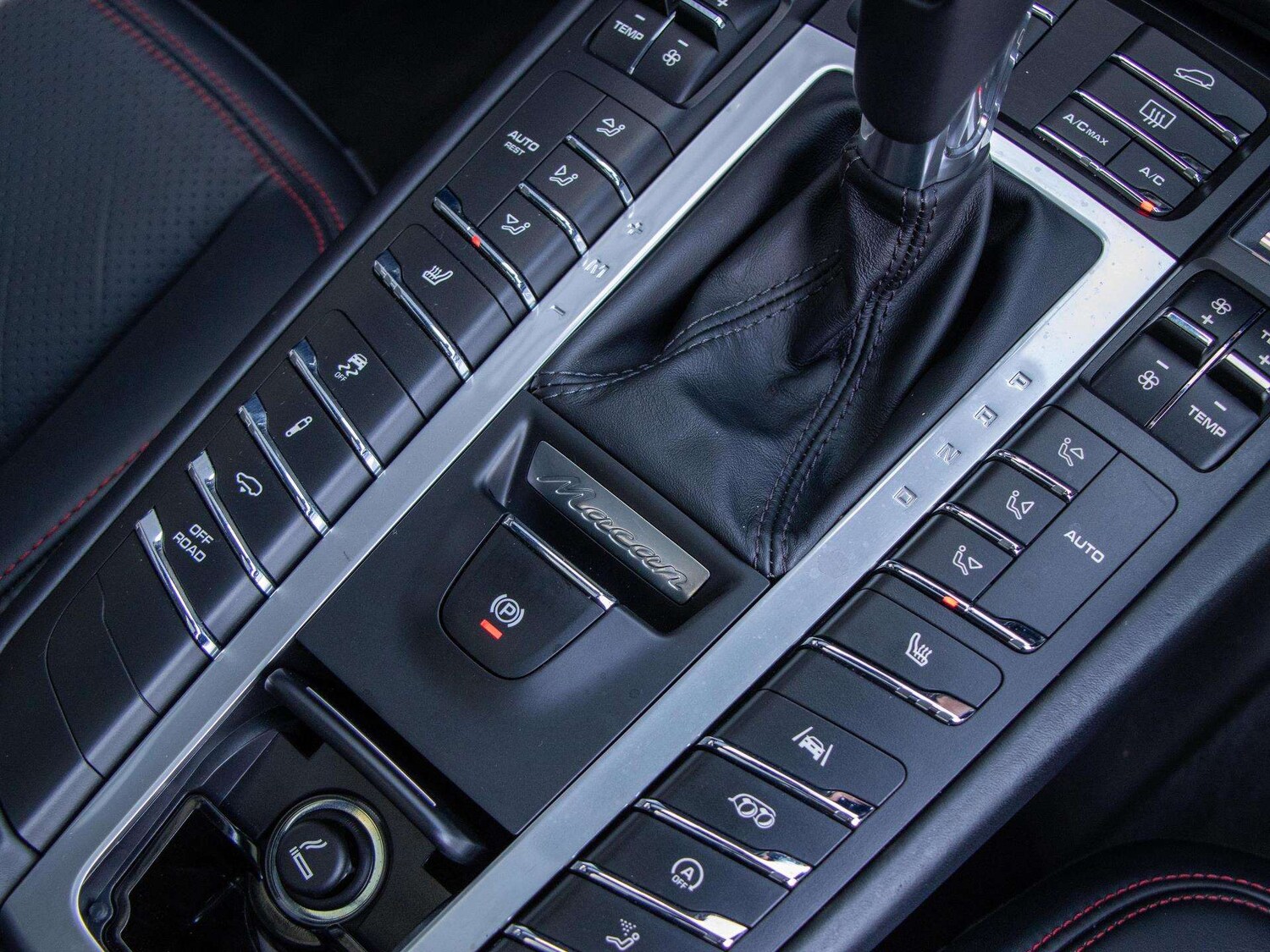 Used Porsche Macan 2020 for sale - 77756608: Photo 16