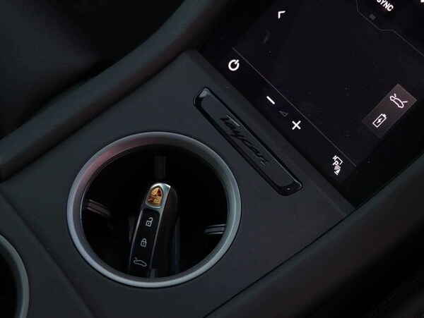 Used Porsche Taycan 2024 for sale - 73872425: Photo 25