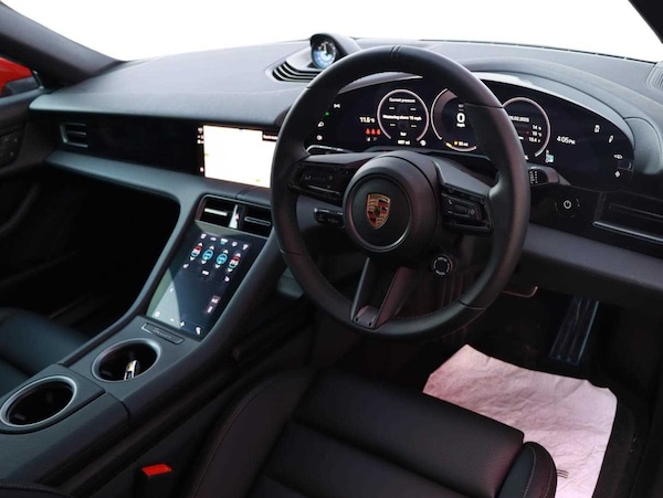 Used Porsche Taycan 2024 for sale - 73872425: Photo 5