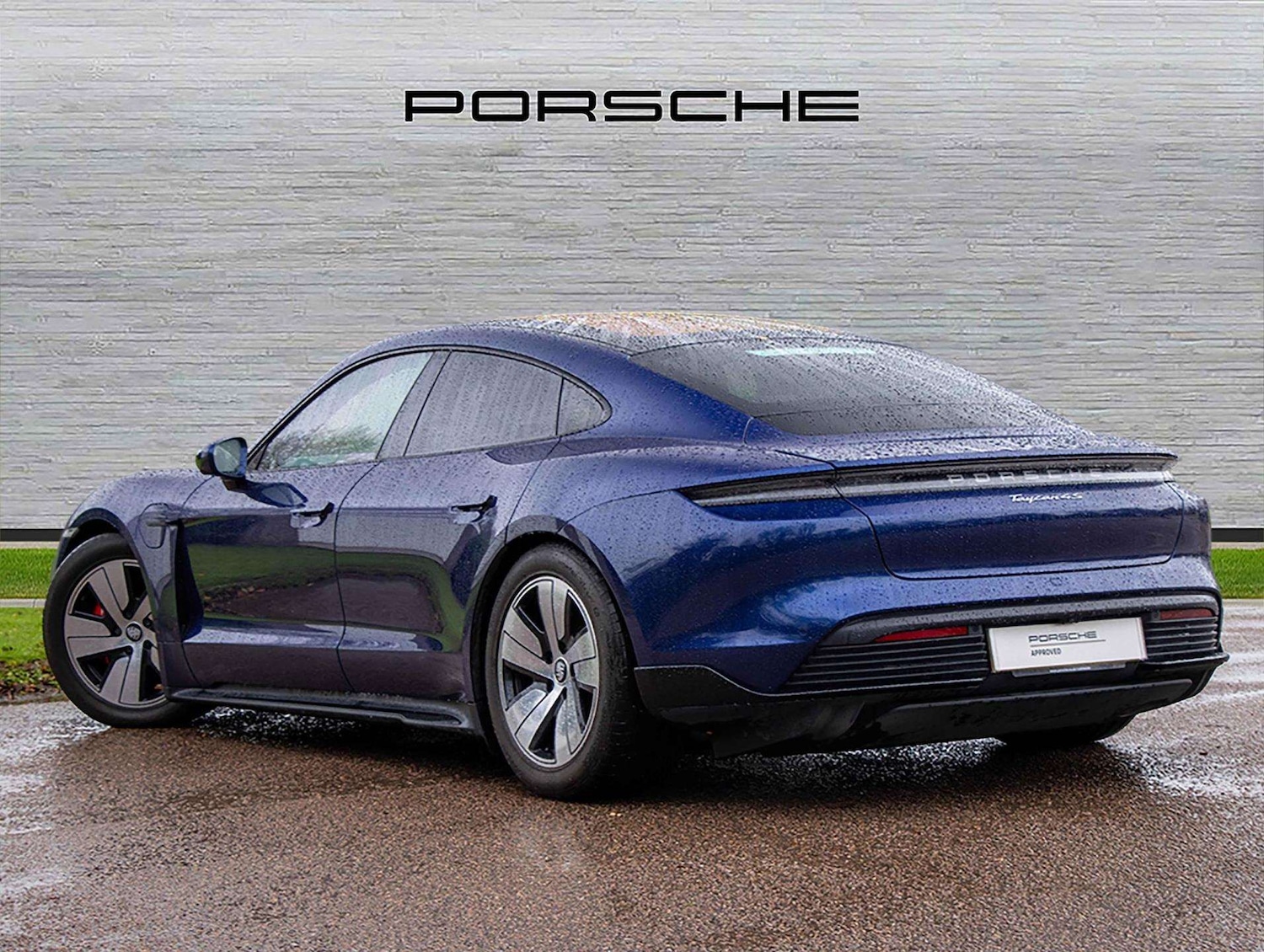 Used Porsche Taycan 2020 for sale - 76648857: Photo 3