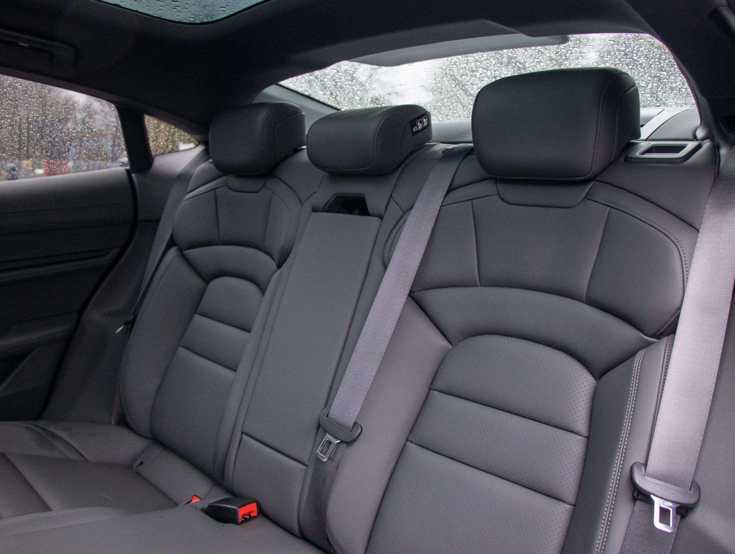 Used Porsche Taycan 2020 for sale - 76648857: Photo 30