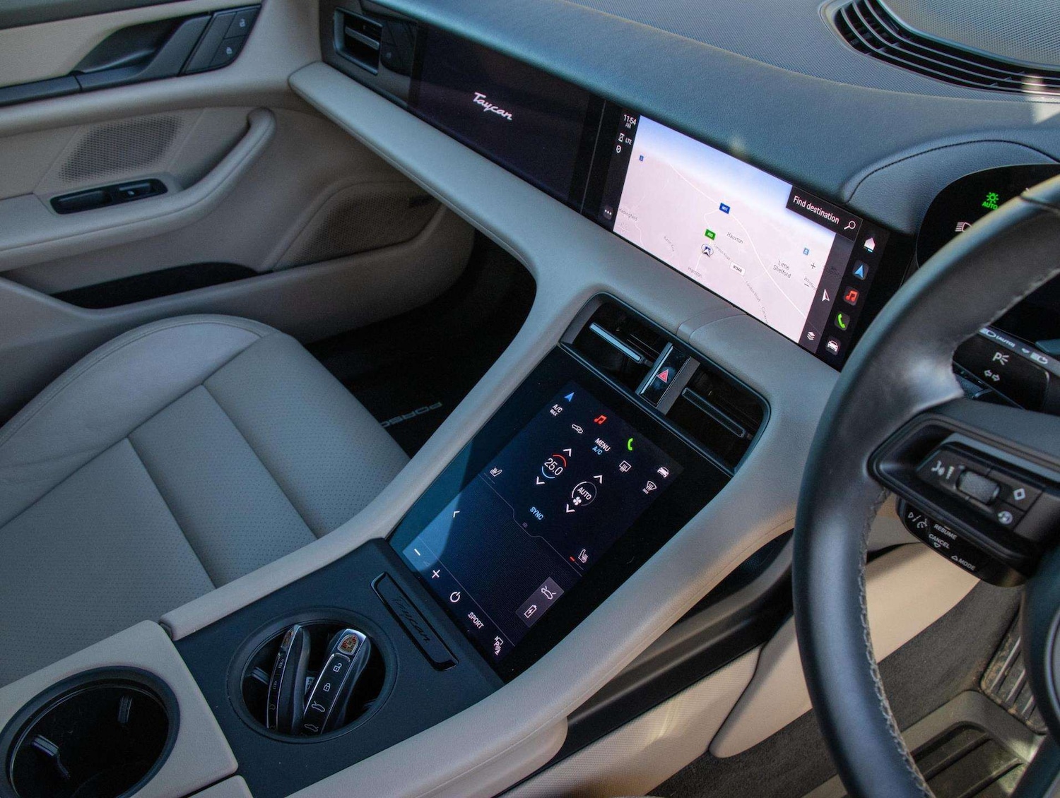 Used Porsche Taycan 2023 for sale - 77093321: Photo 11