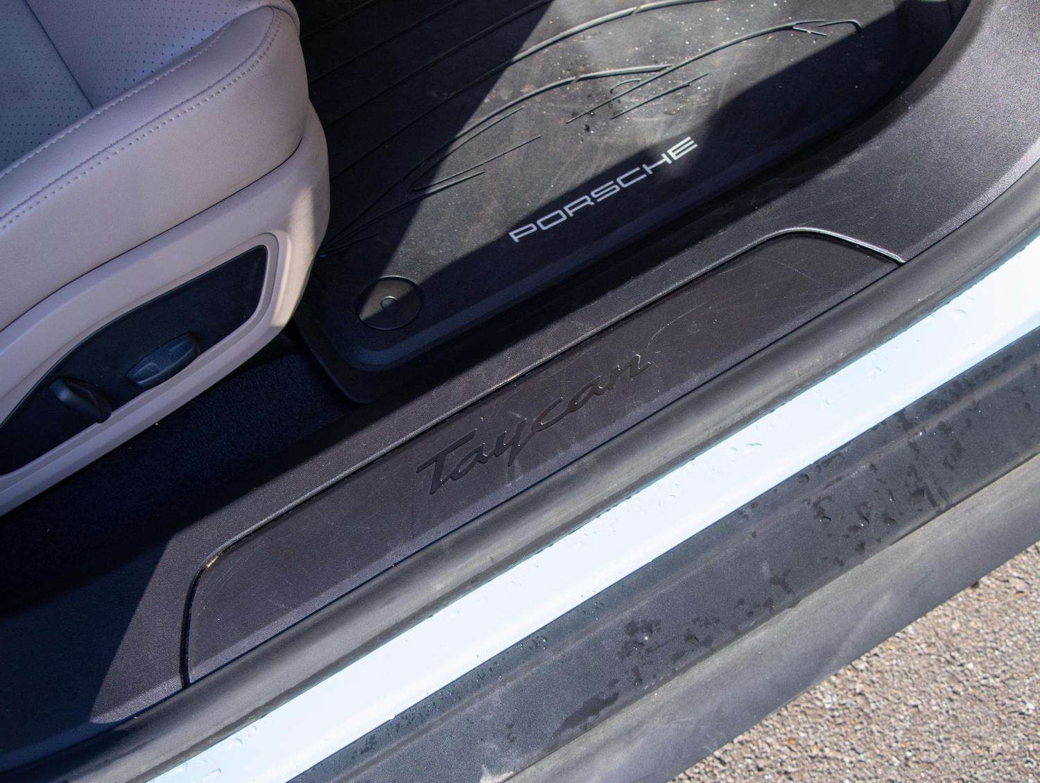 Used Porsche Taycan 2023 for sale - 77093321: Photo 16