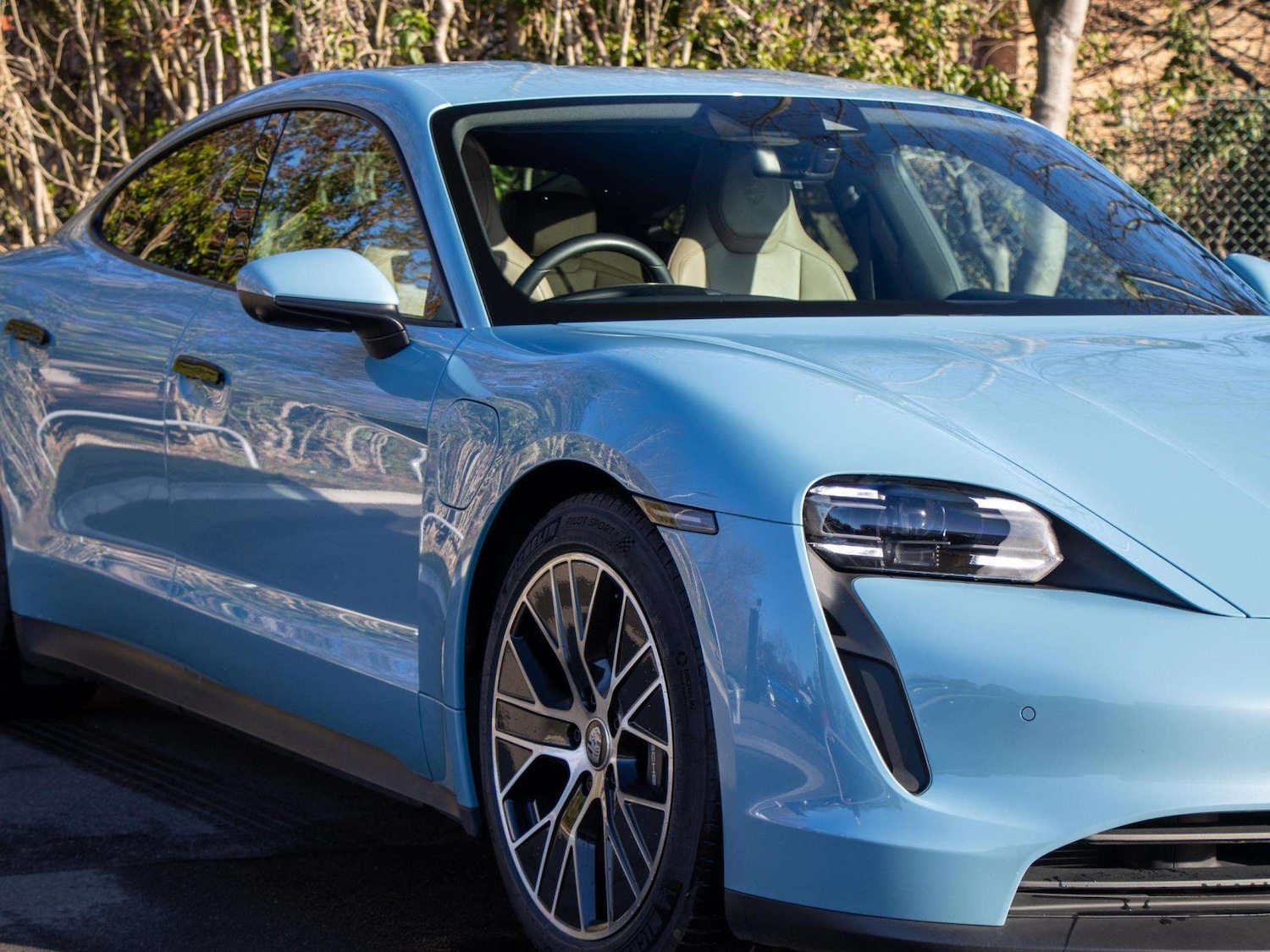 Used Porsche Taycan 2023 for sale - 77093321: Photo 18