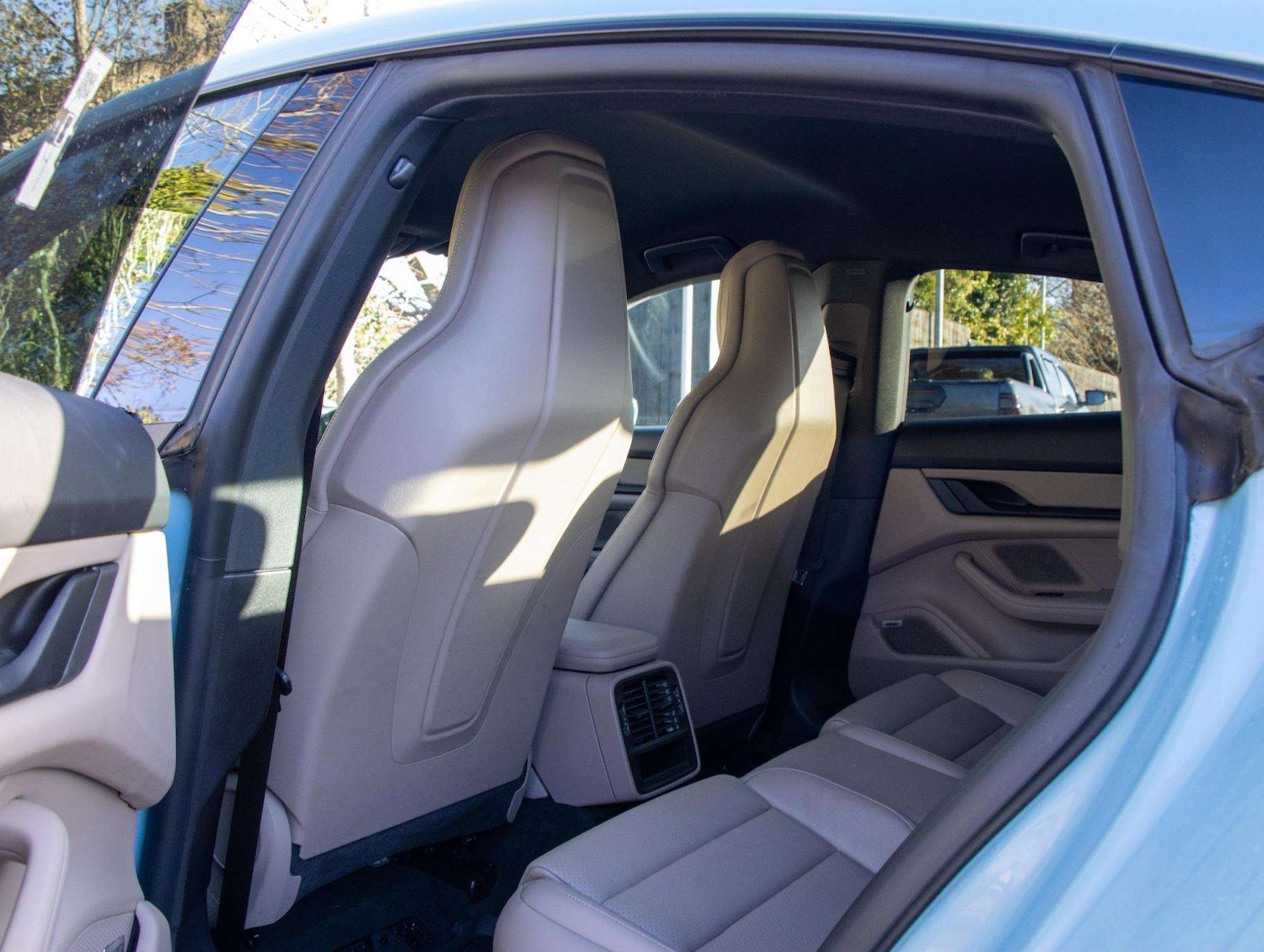 Used Porsche Taycan 2023 for sale - 77093321: Photo 29