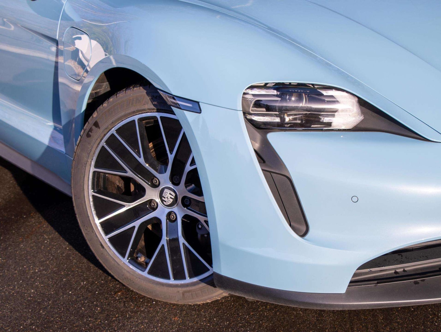 Used Porsche Taycan 2023 for sale - 77093321: Photo 33