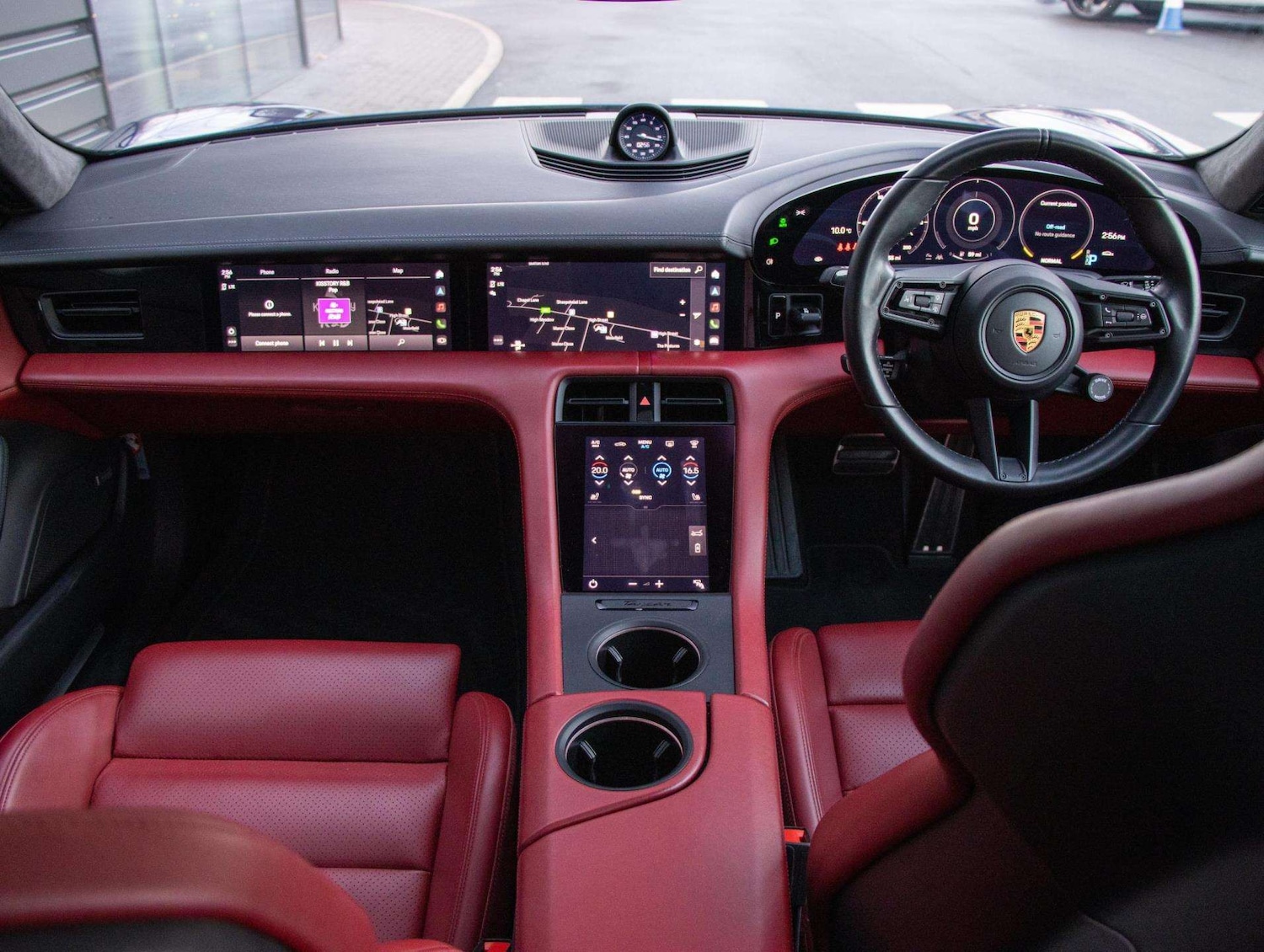 Used Porsche Taycan 2020 for sale - 77219538: Photo 25