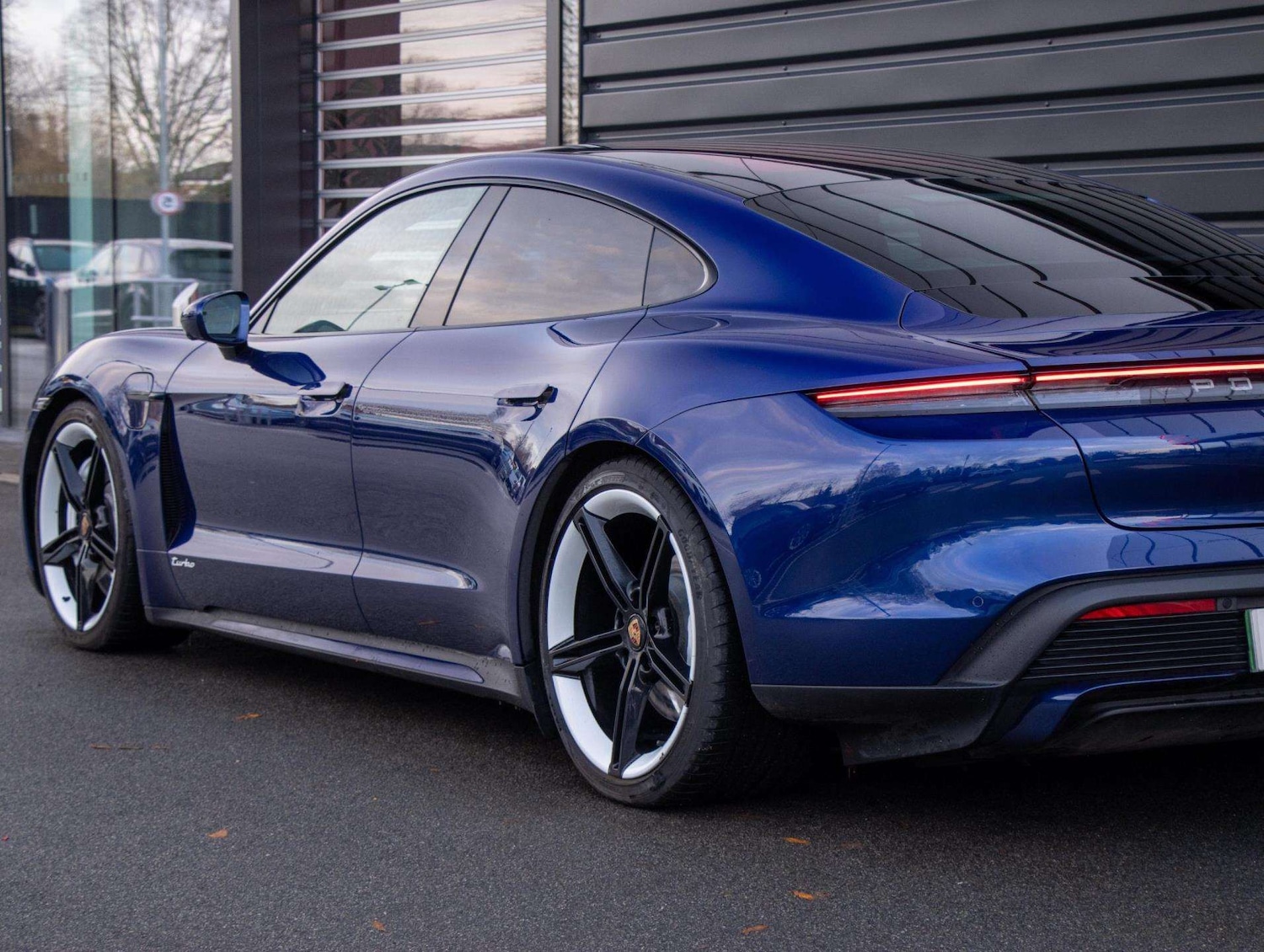 Used Porsche Taycan 2020 for sale - 77219538: Photo 33