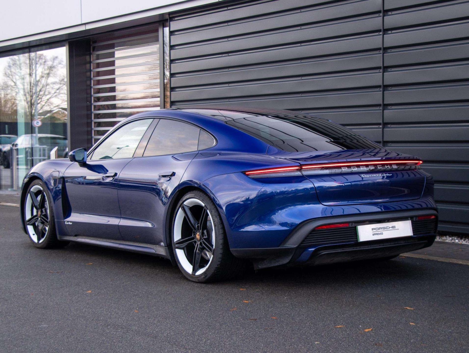 Used Porsche Taycan 2020 for sale - 77219538: Photo 34