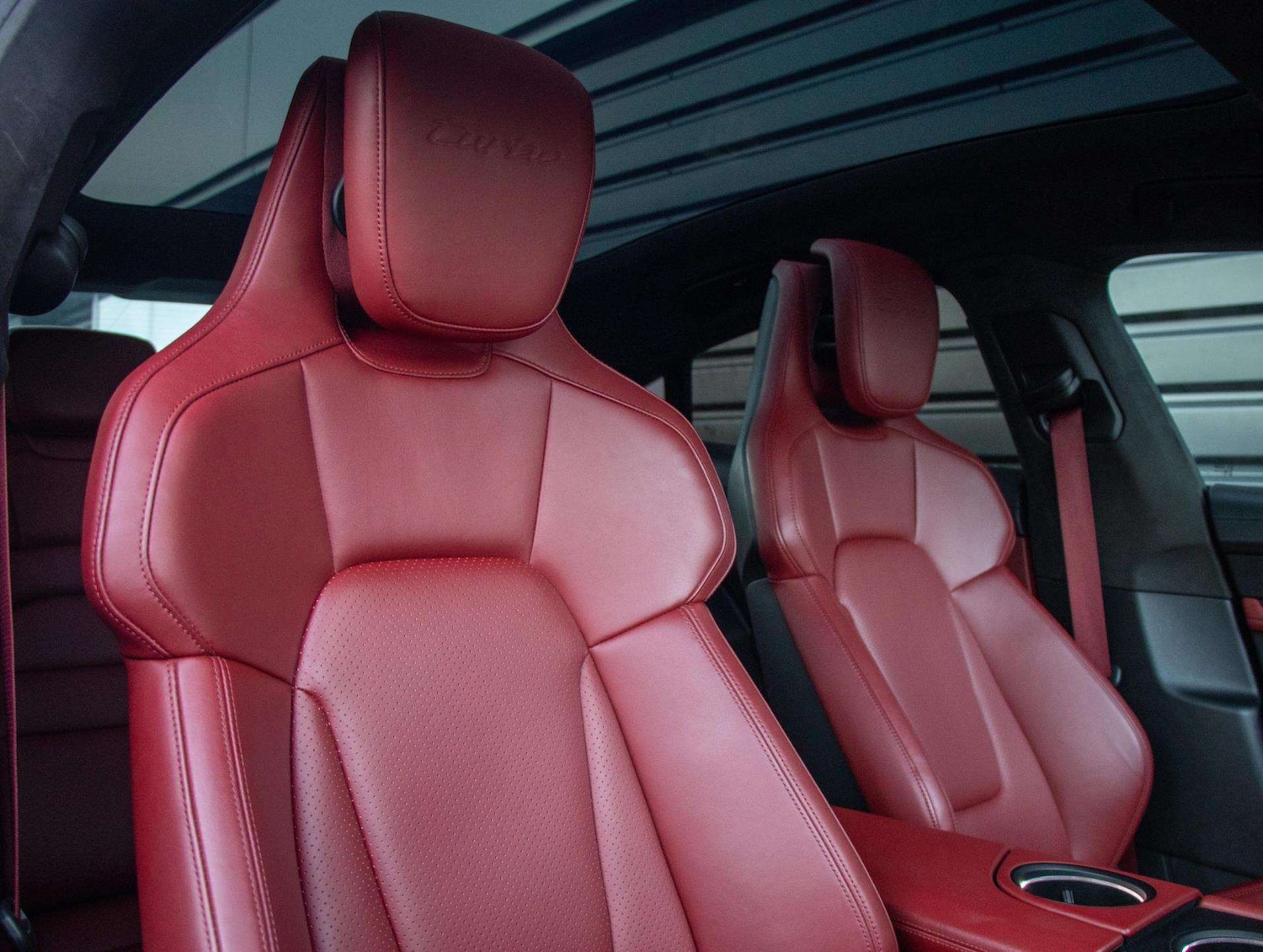 Used Porsche Taycan 2020 for sale - 77219538: Photo 8