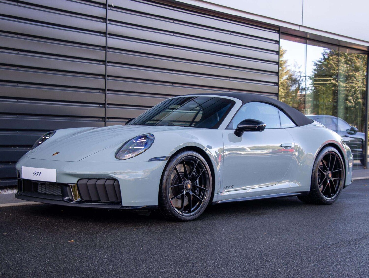 Used Porsche 911 2025 for sale - 77686492: Photo 17