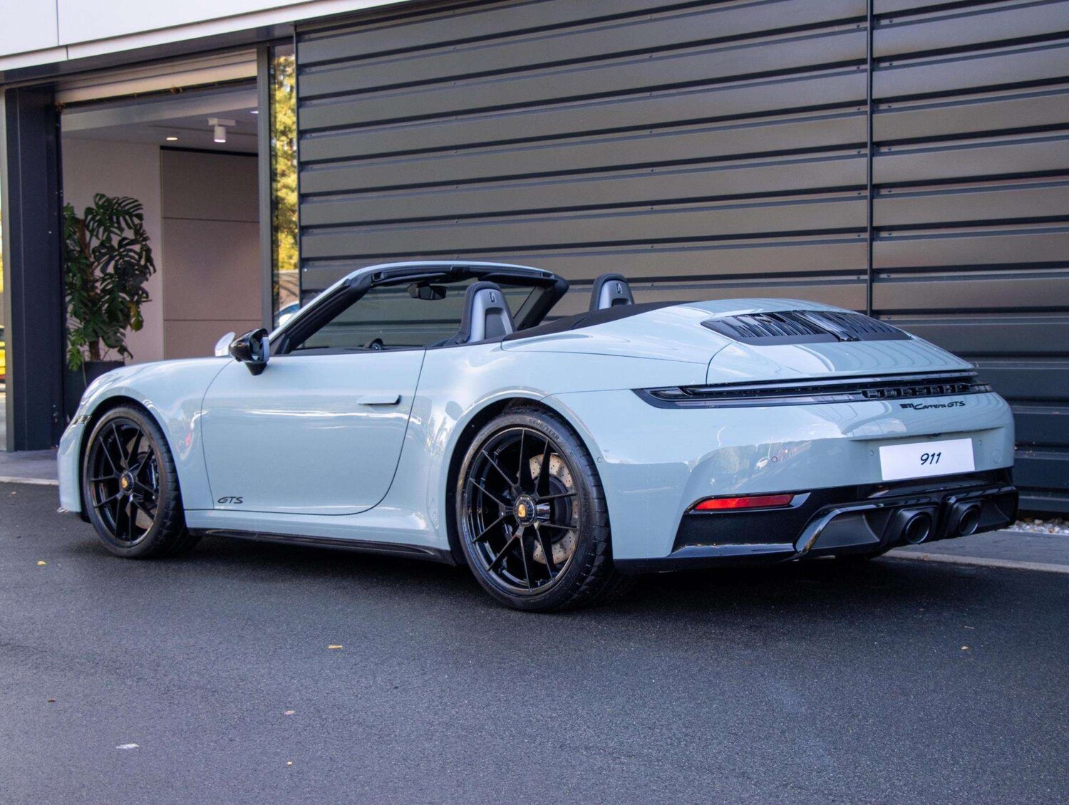 Used Porsche 911 2025 for sale - 77686492: Photo 26