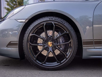 Used Porsche Cayman 2025 for sale - 77811058: Photo