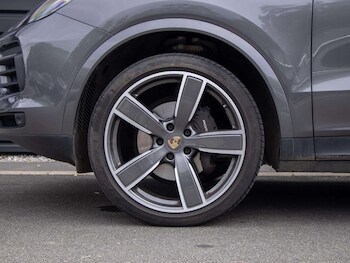 Used Porsche Cayenne 2023 for sale - 78786966: Photo