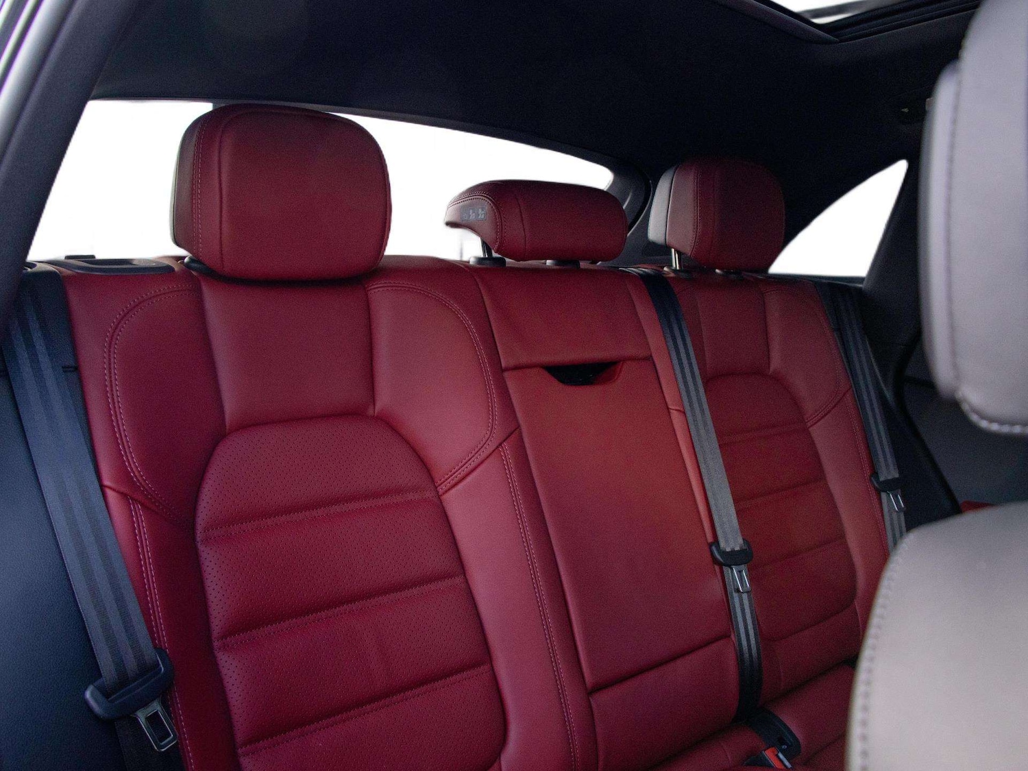 Used Porsche Macan 2025 for sale - 77842330: Photo 22