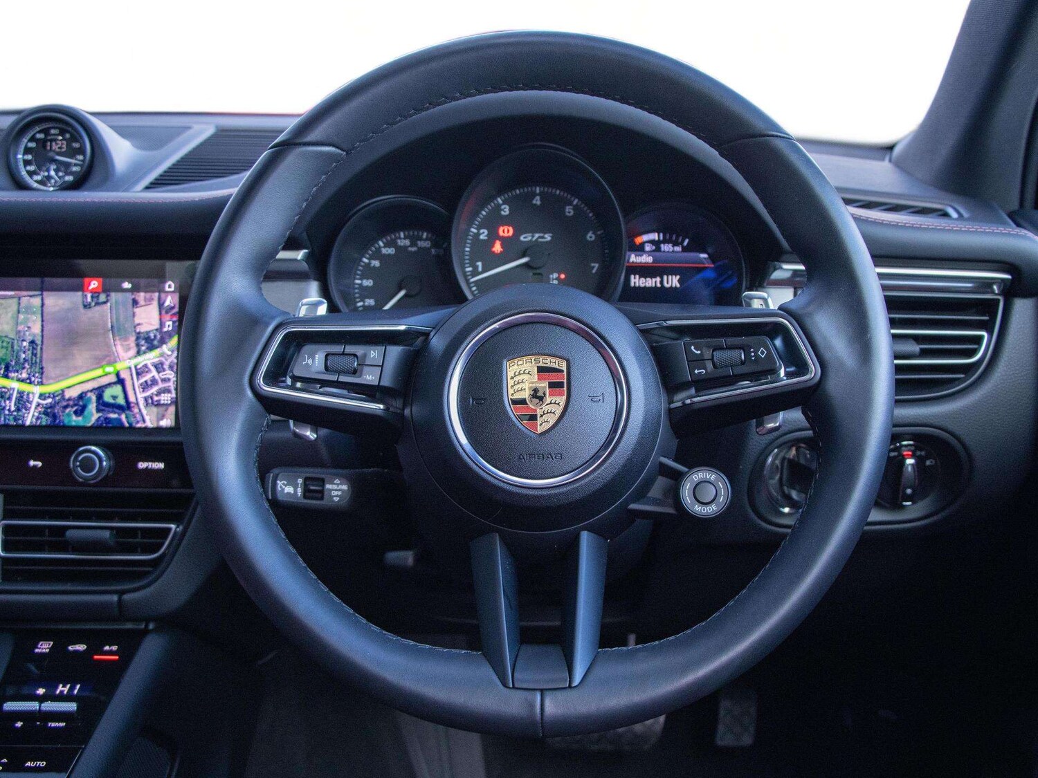 Used Porsche Macan 2025 for sale - 77842330: Photo 24