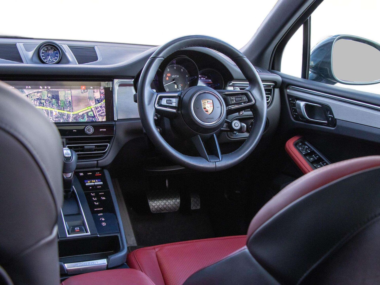 Used Porsche Macan 2025 for sale - 77842330: Photo 27