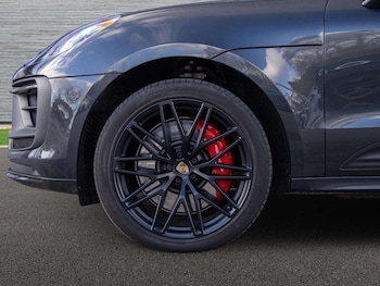 Used Porsche Macan 2025 for sale - 77842330: Photo