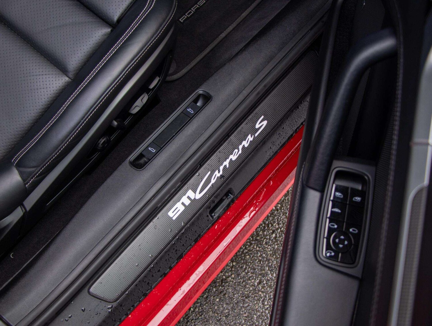 Used Porsche 911 2019 for sale - 77615314: Photo 17