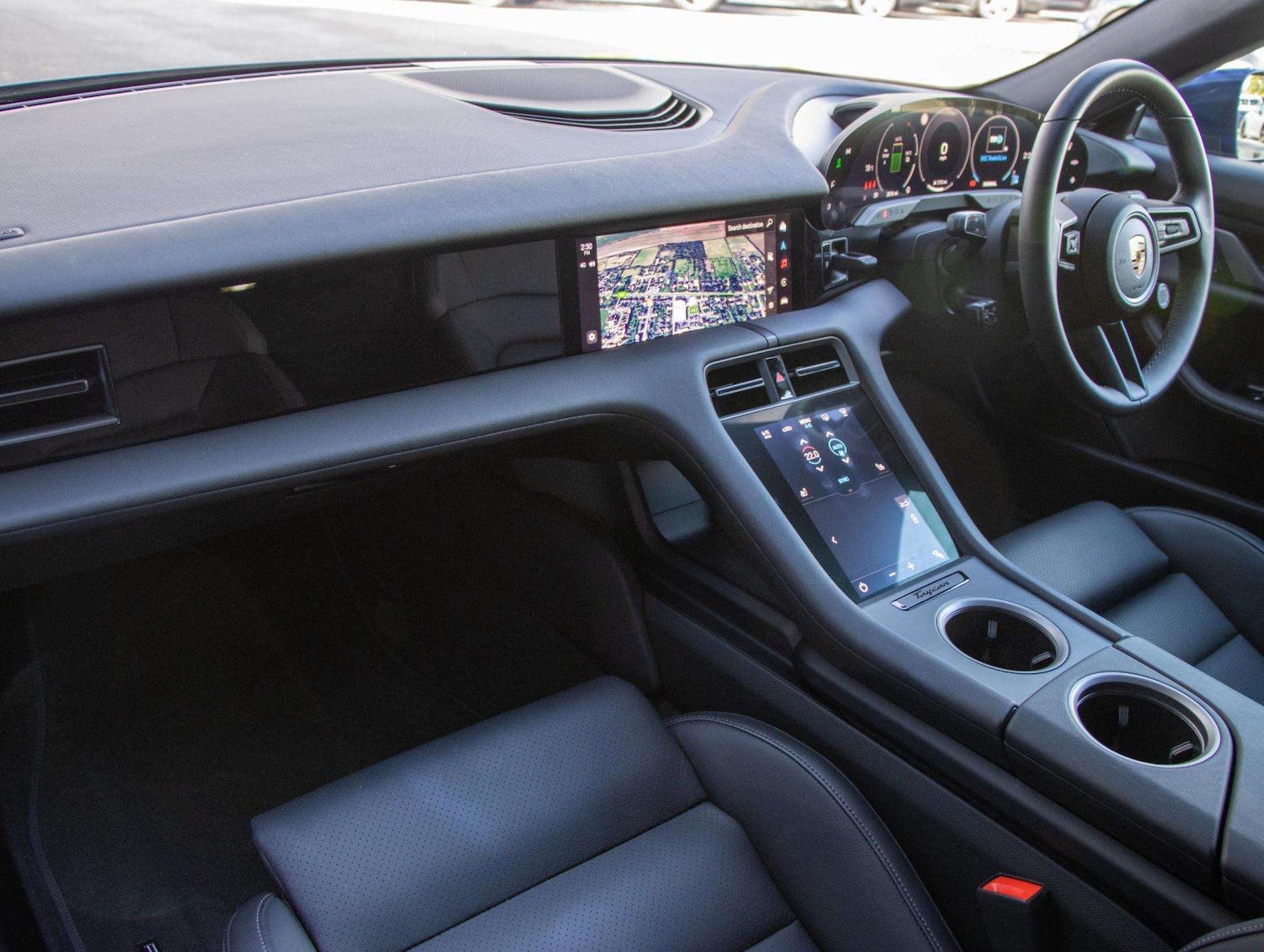 Used Porsche Taycan 2025 for sale - 76718209: Photo 10