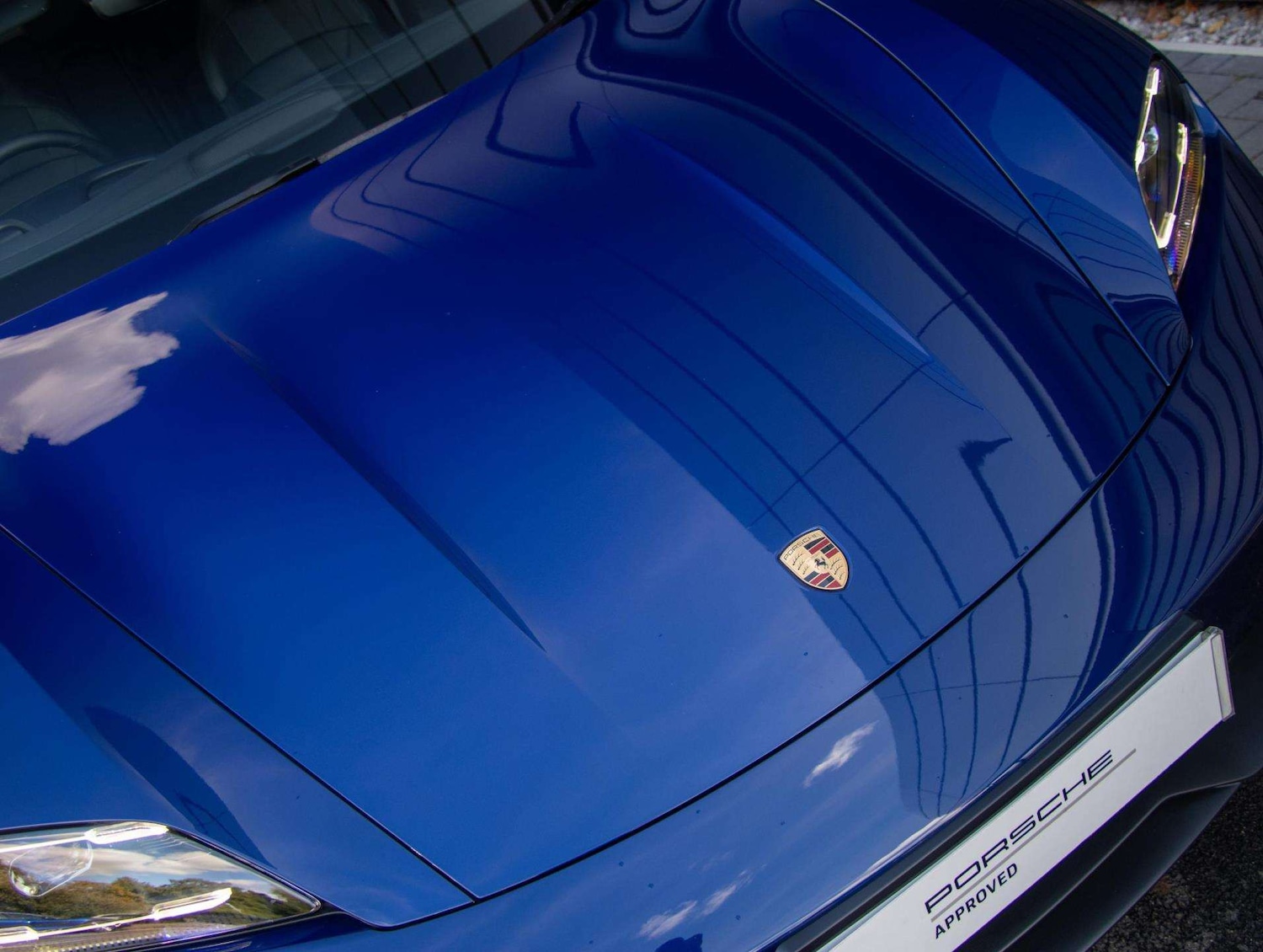 Used Porsche Taycan 2025 for sale - 76718209: Photo 19