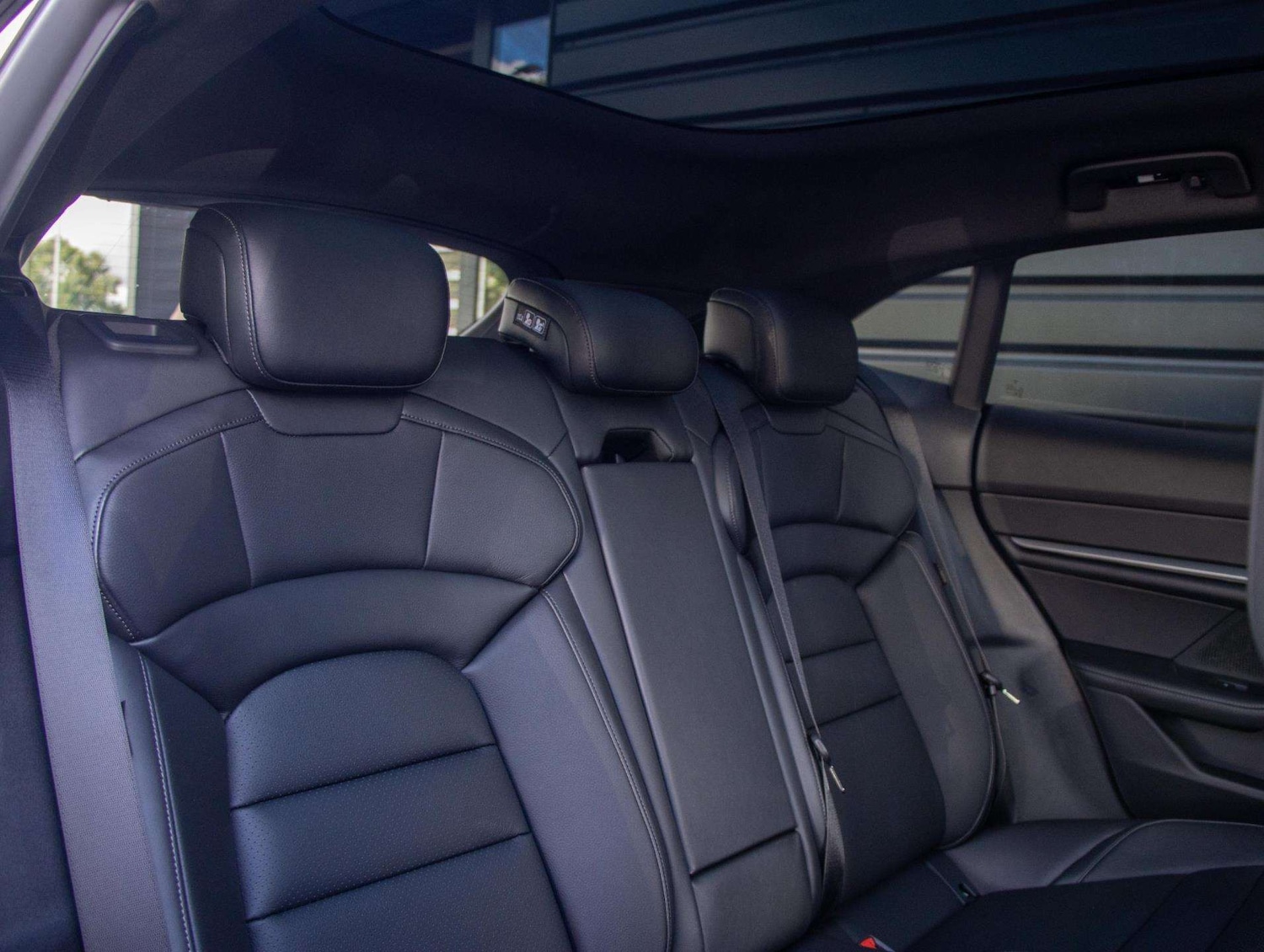 Used Porsche Taycan 2025 for sale - 76718209: Photo 24