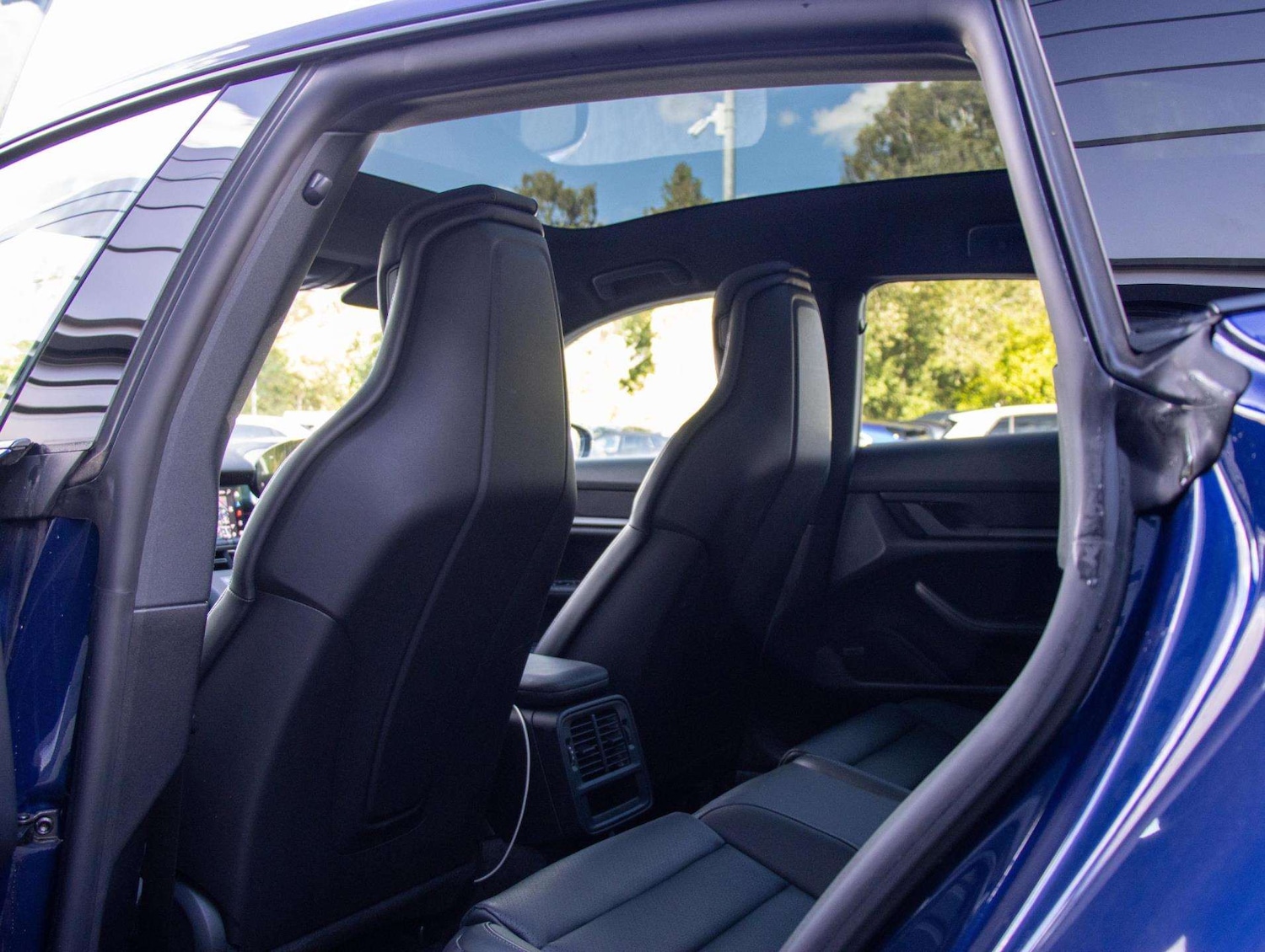 Used Porsche Taycan 2025 for sale - 76718209: Photo 30