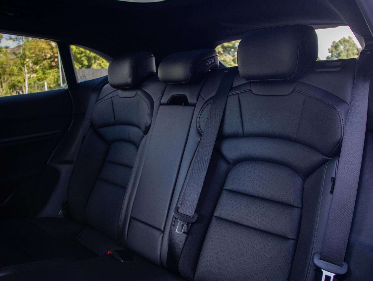 Used Porsche Taycan 2025 for sale - 76718209: Photo 31